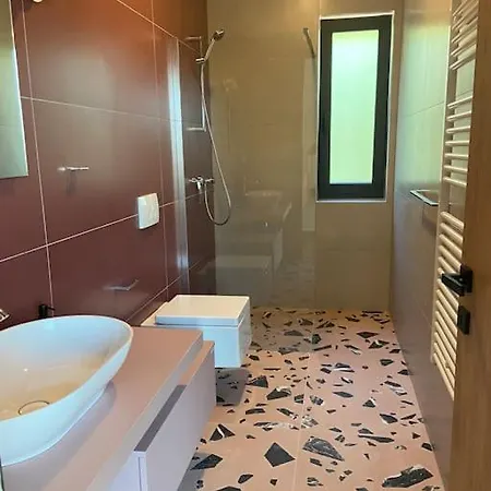 Mi, Opatija Riviera Villa Rukavac (Primorje-Gorski Kotar)