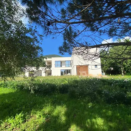 Mi, Opatija Riviera Villa