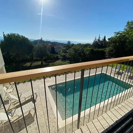 Mi, Opatija Riviera Villa Rukavac (Primorje-Gorski Kotar)