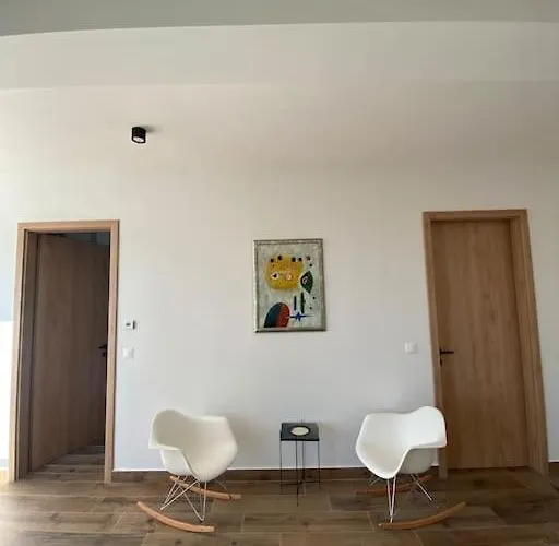 Mi, Opatija Riviera Rukavac