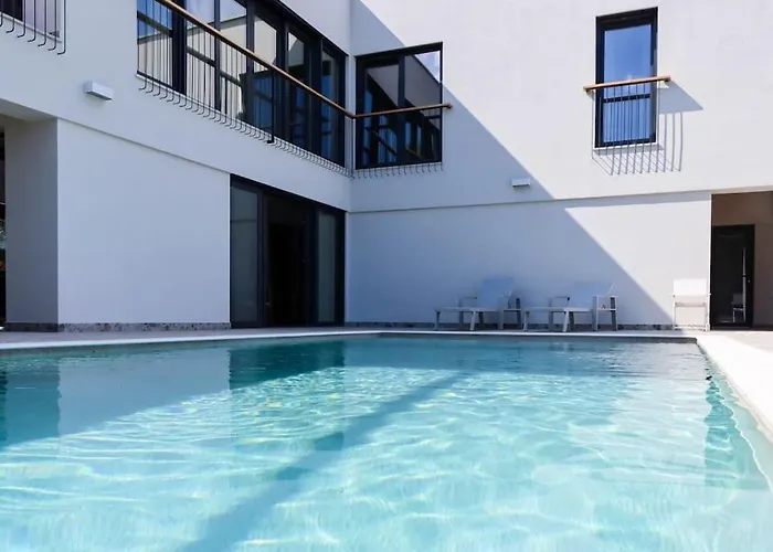 Mi, Opatija Riviera Villa