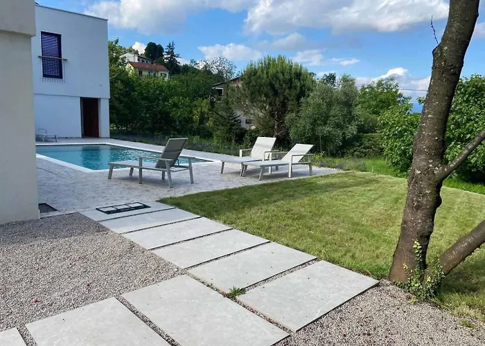 Mi, Opatija Riviera Villa *
