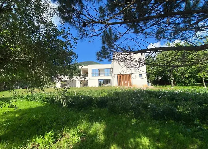 Mi, Opatija Riviera Villa